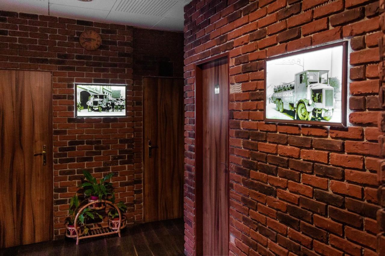 Hotel Rychta Netolice Экстерьер фото