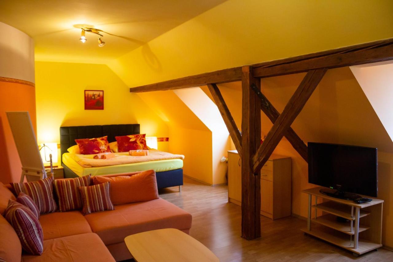 Hotel Rychta Netolice Экстерьер фото