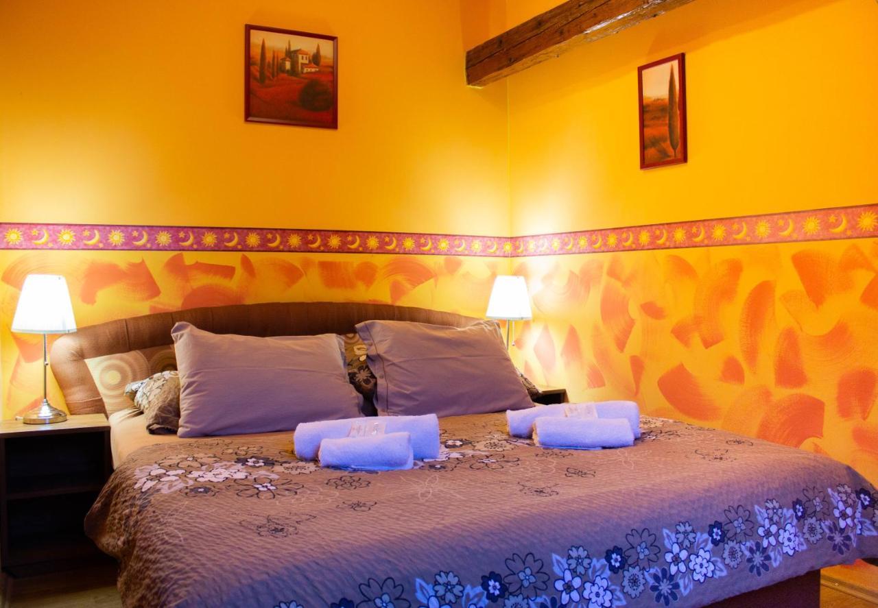 Hotel Rychta Netolice Экстерьер фото