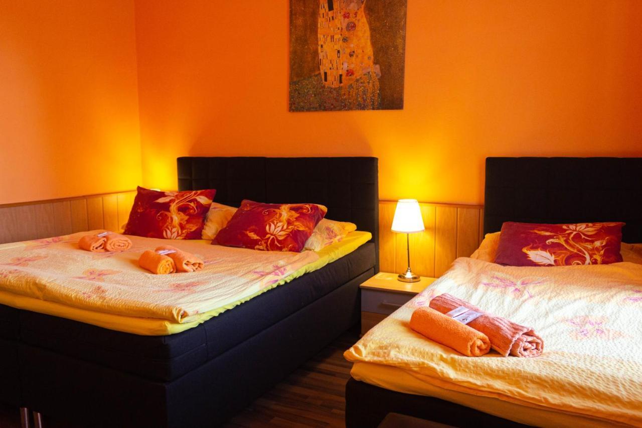 Hotel Rychta Netolice Экстерьер фото
