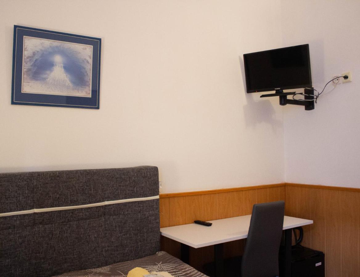 Hotel Rychta Netolice Экстерьер фото