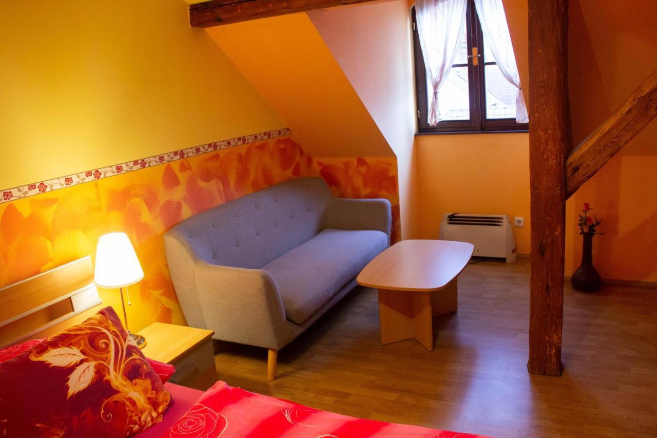 Hotel Rychta Netolice Экстерьер фото